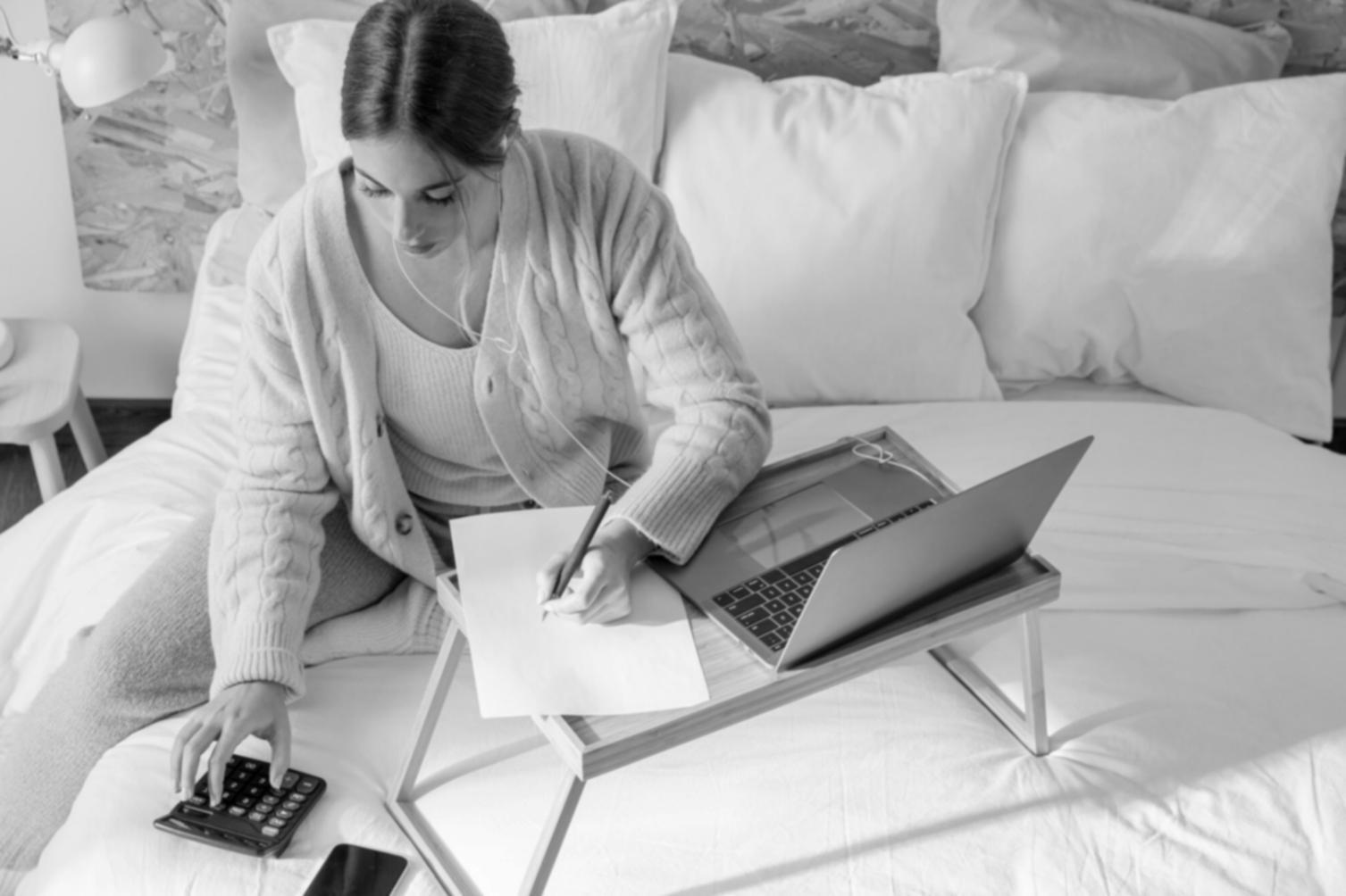 Oficinas de zenovatrixa en Madrid mostrando nuestro entorno de trabajo tecnológico